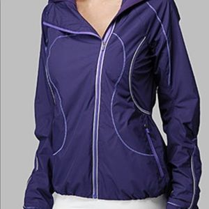 Lululemon Run Inspire Jacket Sz 4 Purple